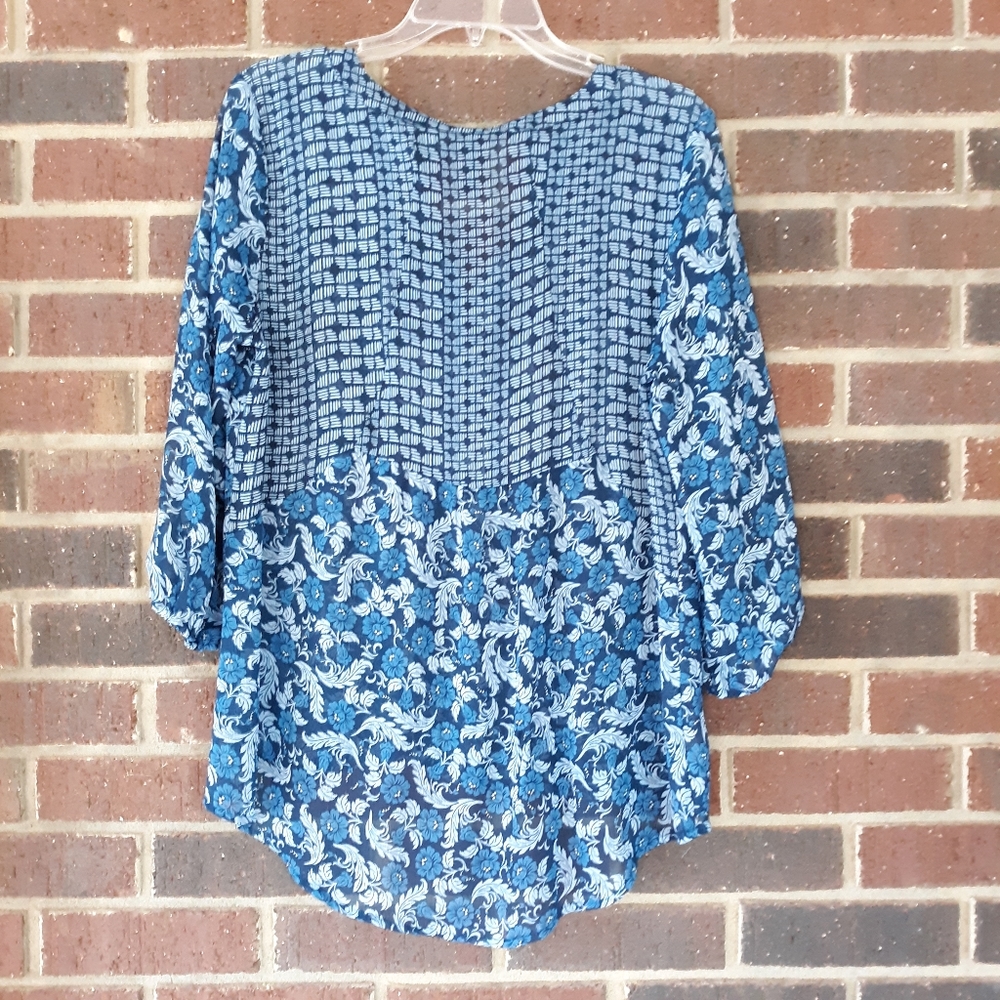 New Directions Blue Sheer Tunic Top Size Medium - Picture 3 of 7